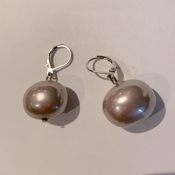NWOT Boutique Pink Glass Pearl Drop Earrings - Picture 2 of 4